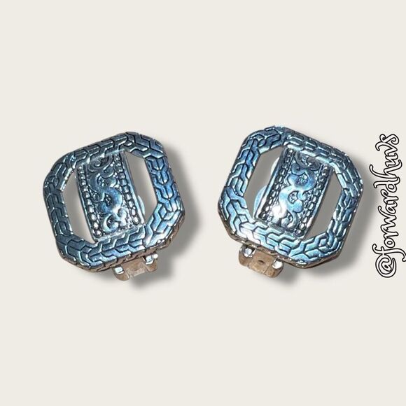 Vintage Silver-Tone Clip-On Earrings | Classic and Elegant - Picture 3 of 10